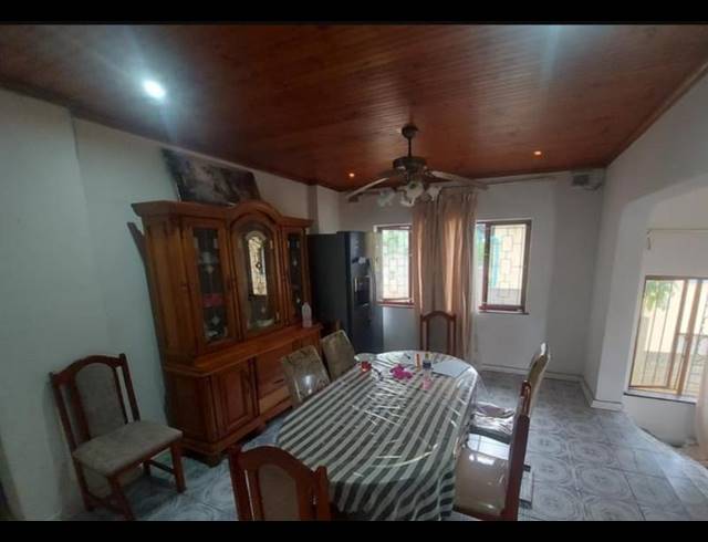 4 BEDROOM HOUSE FOR SALE IN SILVERGLEN